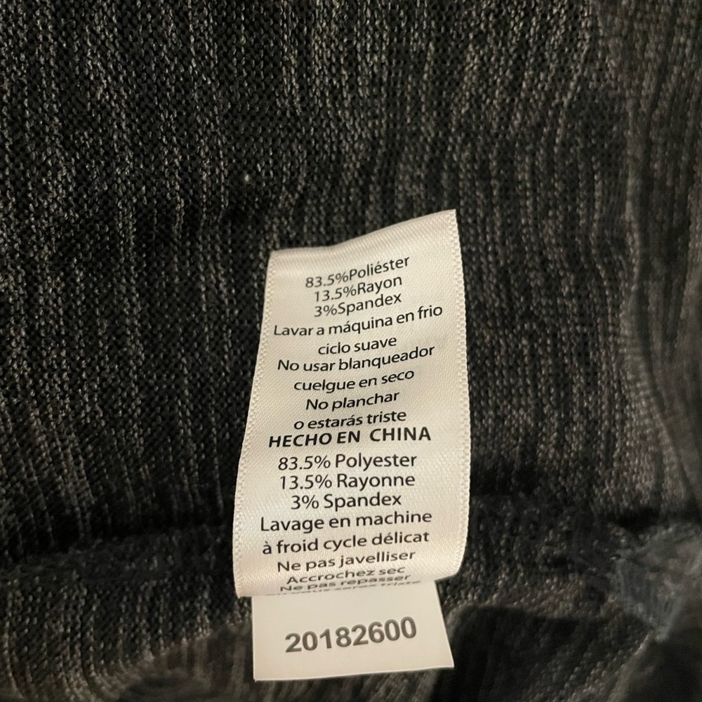 New LULAROE Black Gray Marbled Joy Sleeveless Maxi Knit Cardi Vest Size XL - Picture 8 of 8